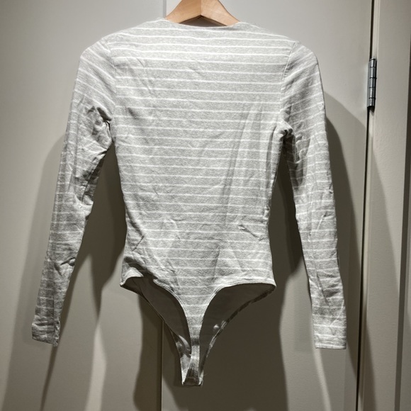 Abercrombie & Fitch Striped Body suit - Picture 6 of 6